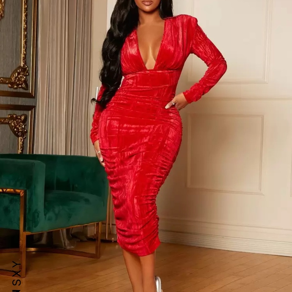 Elegant Red Long Sleeve Dress